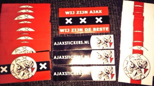 EreBoys's tweet photo. VERLOTING | 
Ajaxstickers.nl voor al jouw Ajaxstickers RT deze tweet &amp; volg hun en maak kans op een setje stickers. http://t.co/clG01zHNtK