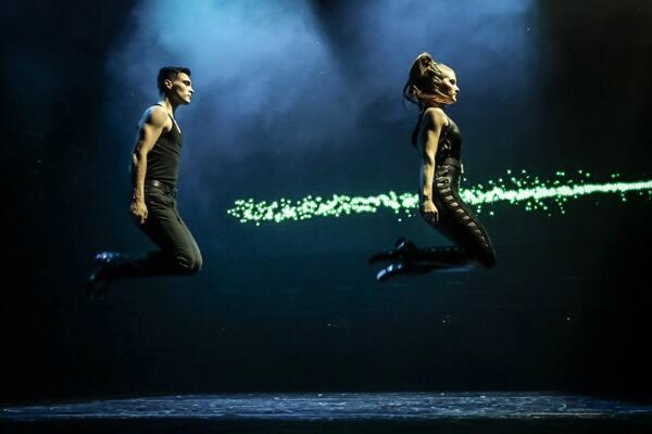 It's official Flash Mob induces natural endorphin rush #lovedance  #irishdancefusion #flyingfeet