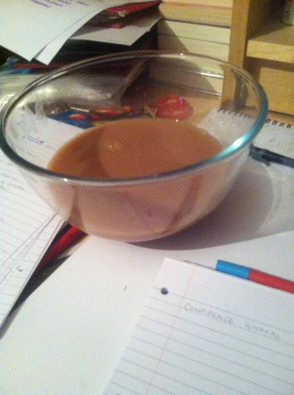 Asked for a cuppa and got a bowlful cheers <a href="/tobymay390/">tobymay</a> #cupoteabanter