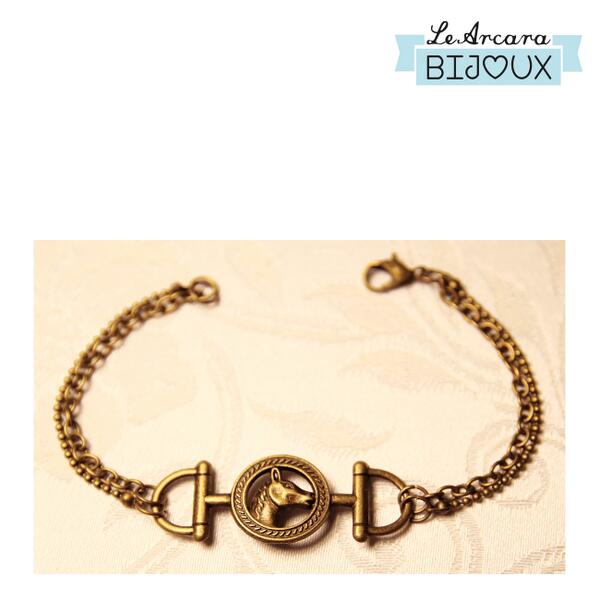 learcara's tweet image. Amate i cavalli? Su #learcara il braccialetto che fa per voi! #braccialetti #amicianimali #cavallo #equitazione