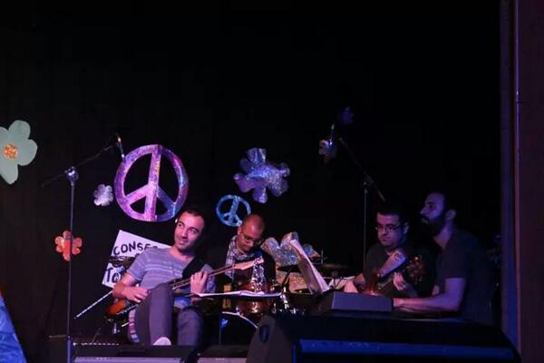 speech_bubbles's tweet image. The band! #hair