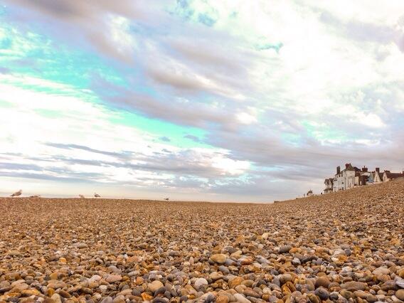NaomiTarry's tweet photo. Aldeburgh beach this evening - perfect for our beach BBQ http://t.co/shHTXZGhWE