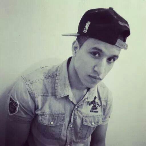blezeeri tweet picture