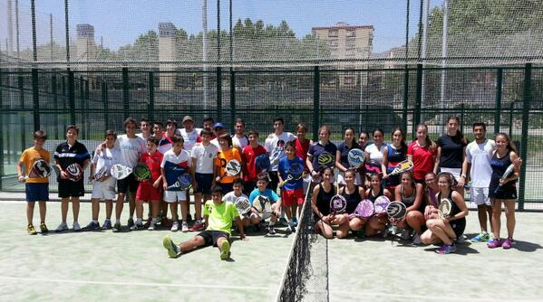 Amanciocg's tweet photo. Concentracion de menores de Jaén, ilusion, trabajo, deportividad y compañerismo @faponline http://t.co/LRs69tNaUF