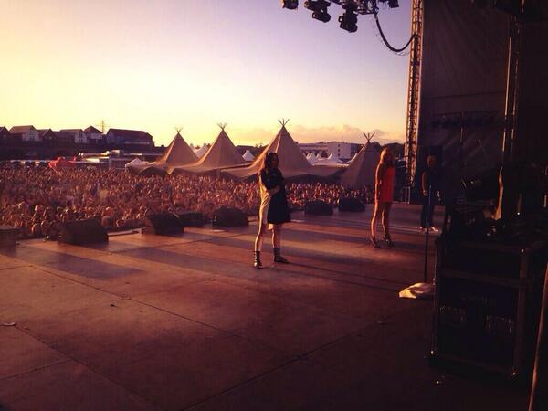 This piccy was just at the start of tonight's show <a href="/Chester_Rocks/">Chester Rocks</a>, what a fantastic crowd! Big ❤ 2 all who came xxx