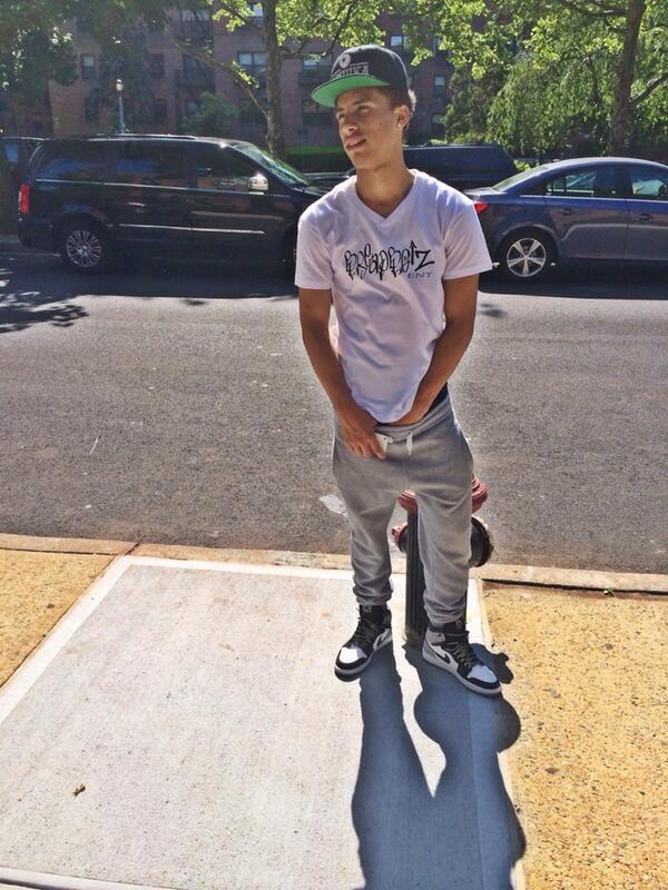 AlvaradoJose15's tweet photo. 0-100 Nigga Real Quick🔥🚀 http://t.co/YlYZnQ4ld2