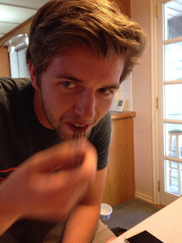 Can I divorce my siblings and keep my parents? Wait... Maybe I want to divorce them all. @jettBramison @Corgsopal