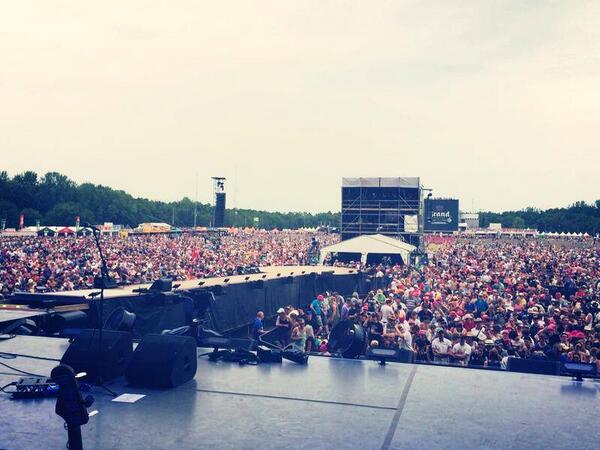 Violinomel's tweet photo. Fun day at the office yesterday with @EdKowalczyk &amp; @Noordpoolorkest at #pp2014 http://t.co/VQuxUxm43M