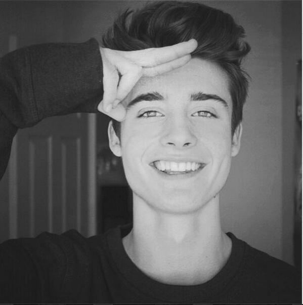 Spctify's tweet image. 