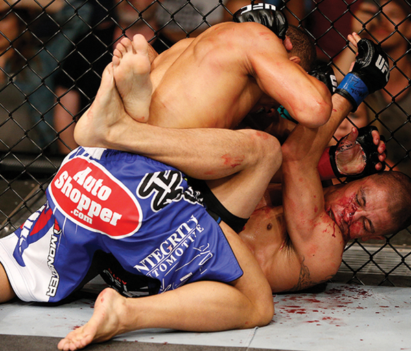 hayabusacombat's tweet photo. Dodson working his magic @JohnDodsonMMA #UFCFightNight http://t.co/86BE0pA7Hy