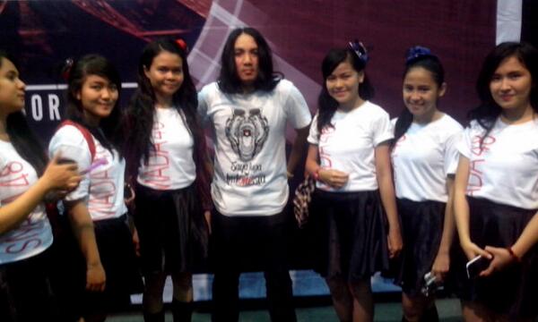 “@ajri_inter: <a href="/official_SMD48/">SMD48Official</a> :D ”