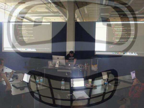 JoeyGo23's tweet image. @3binary @johnnycon @angularjs sweet setup ....