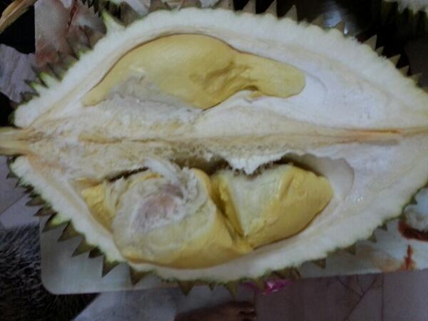SYLoveTY's tweet photo. So happy can eat 😘 http://t.co/T2PmYO7RsN