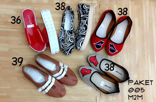 200rb dapet 5pasang. Size 36-40. Order? WA/sms: 08998338836 BBM: 272f7dd2