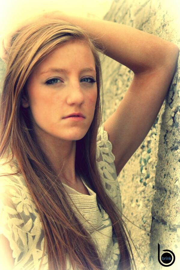 brinkphoto's tweet photo. @JennaStilwell19 #brink #seniorphoto http://t.co/gIk1UDwgZP