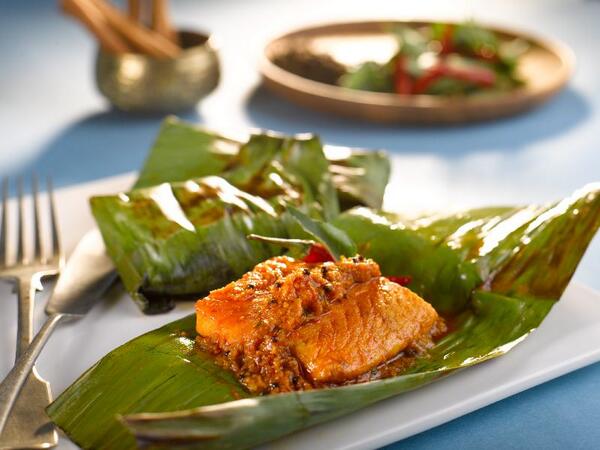 wwfsg's tweet photo. Say yes to healthy, blue #oceans! Have a sustainable seafood lunch with your colleagues. Visit http://t.co/36OxK9IcIb http://t.co/mNOYygX7dS