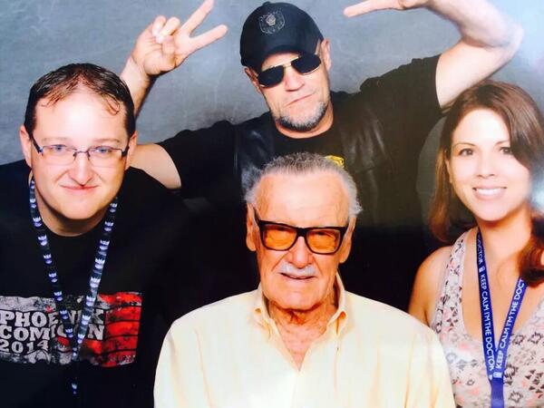 panthersfan1986's tweet photo. Amazing time at #phxcc #phxcc2014 photo bombed by @Michael_Rooker with @TheRealStanLee made the whole weekend better http://t.co/nL6YvkgP69