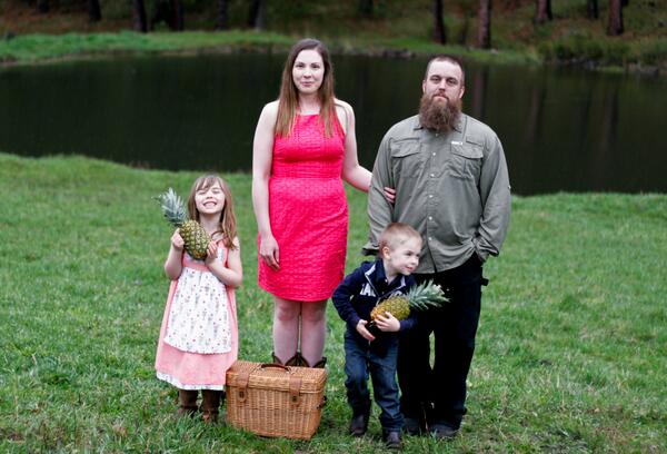 We are wanting to adopt a baby. Please help us spread the word. lifetimeadoption.com/families/detai…