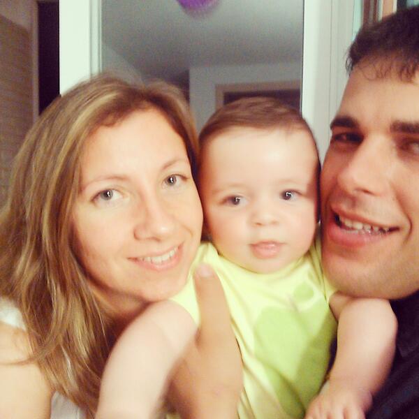 adela0984's tweet photo. De vuelta a casa, orgullosa de mi peque!!!!! http://t.co/wEy5k9JRVz