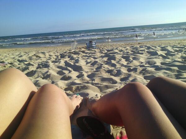 BelenGC92's tweet photo. Esperó poder pasar mas días a sin junto ati!!te quiero mi niña @carmenromg http://t.co/4jCTnC1PIY