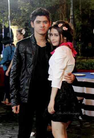 #DIGOSISIPUTUS 
ganteng ganteng serigala