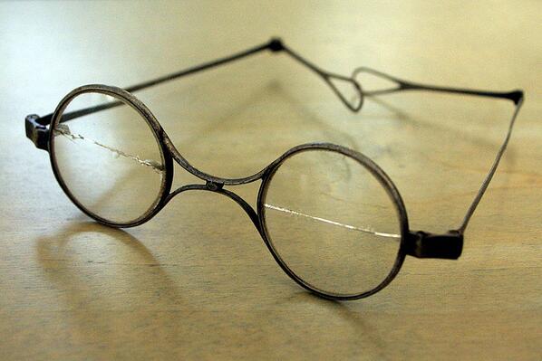 franzzsherbert's tweet photo. Maybe it's my glasses that help me see into the... beyond http://t.co/QrOhEQEIJW