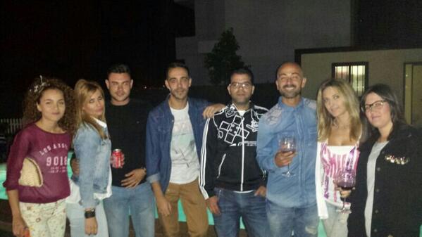 adriangj_13's tweet photo. sabadito de barbacoa con @AdelaPrez2 @ropavon84 @uriw2  @albamoreno8886 http://t.co/ivIquvik3k