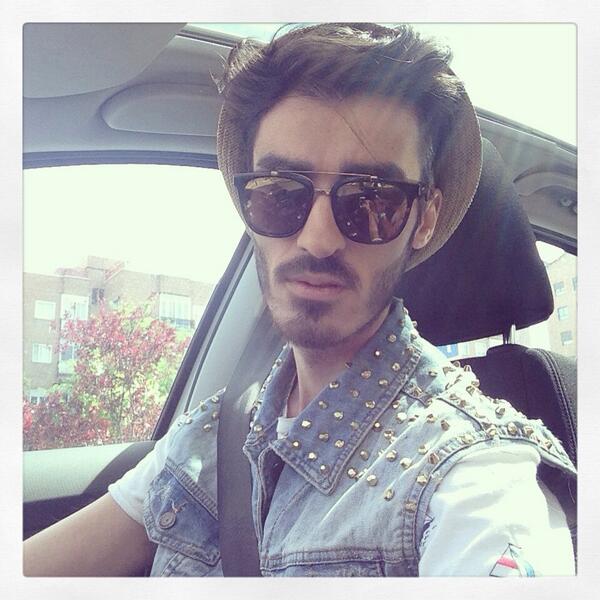 RubnCastellano's tweet photo. Ofu que calor que hace hoy.... #alapiscinadecabeza http://t.co/f6qOBxNL4w