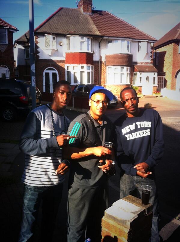 FlyGuyLie's tweet photo. family http://t.co/rKKCwDzrrX
