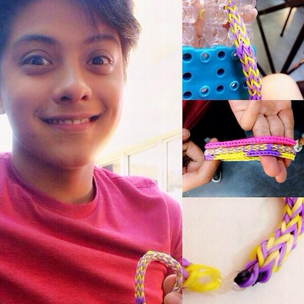 DanielRocksss's tweet photo. “@NinaFerrer: thanks 4 my loomiees💜💕💛 #lastnight #bawimode #iwantablackloomie... http://t.co/ZMh70DkCbf” http://t.co/XKNCtpU770