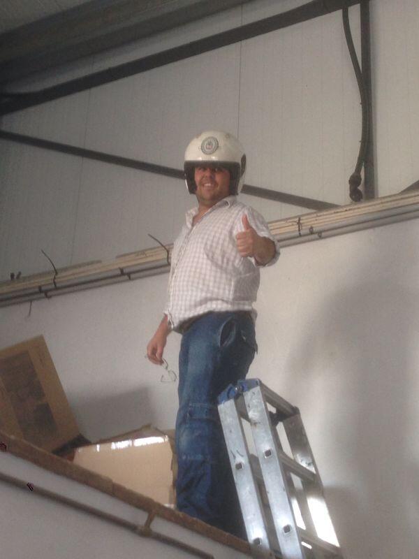 LibreroMiguel's tweet photo. http://t.co/Q2uaIU4ENU