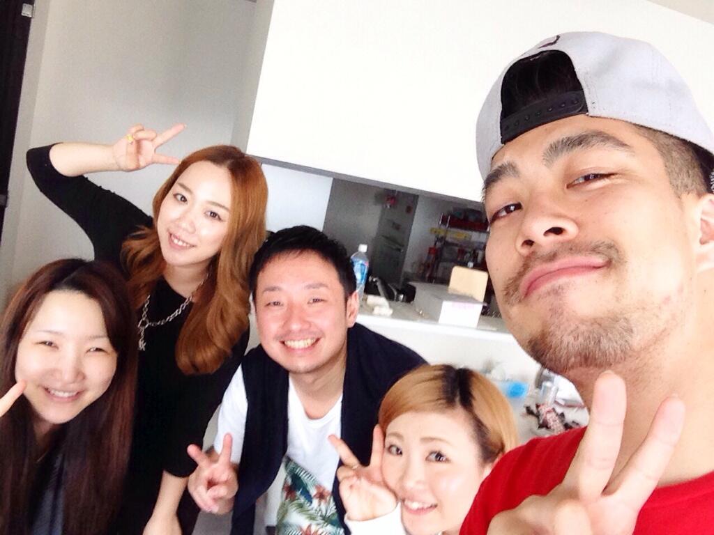 遠藤美菜子 Kenmina 今日は Exile Skoop On Somebody 伊藤由奈 Boa Kat Tunなどの楽曲を作っておられる成本さんの結婚式の余興リハでした 普段 成本さんの仮歌でお世話になっているシンガーが成本さん宅