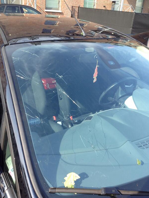Auto #maanlandschap en voorruit allemaal #sterren ! Pfff