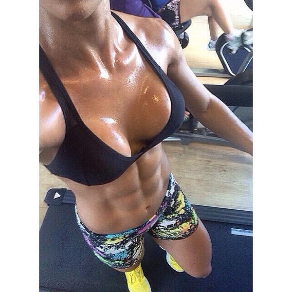 OmgFitGirls's tweet photo. http://t.co/KuuK8qROFQ
