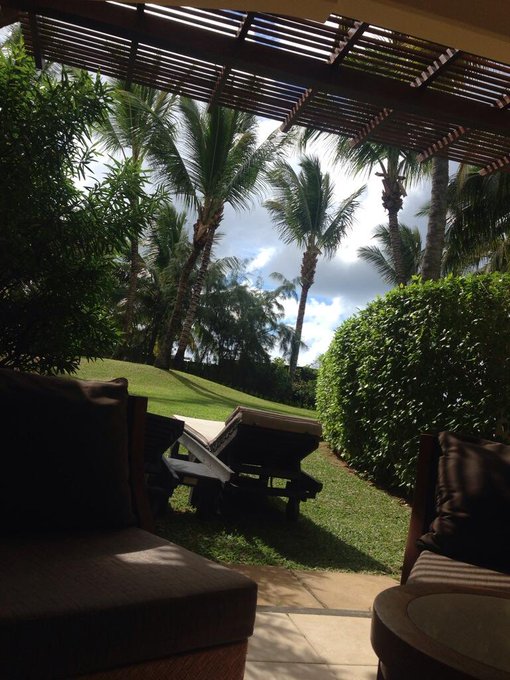 So unfortunately this is gonna be my view for a few more days ??. #Mauritius  #mondayblues ? http://t