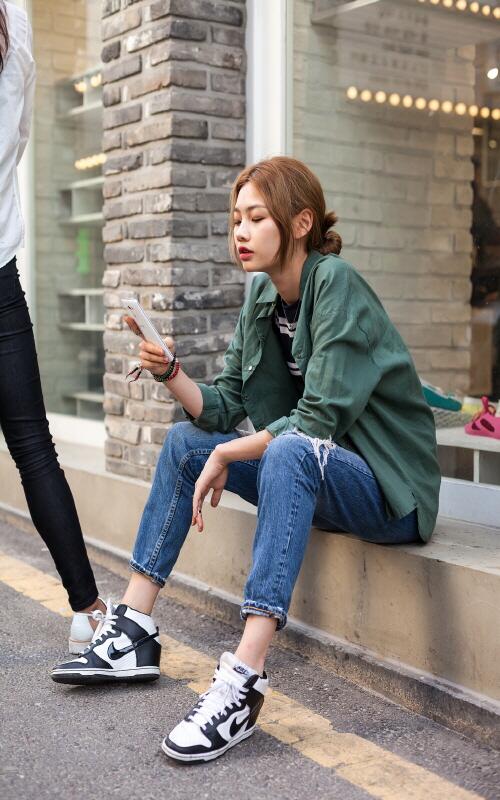 On the street Hoyeon Jung fashion week 2014 F/W - écheveau