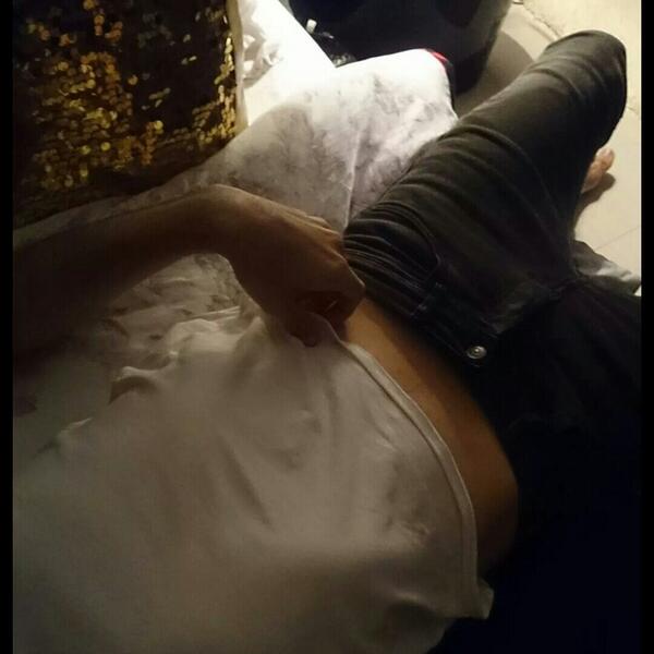 kames99994's tweet photo. جسمي محتاج لا مساج أقوى شيء http://t.co/zthBwhK6fD