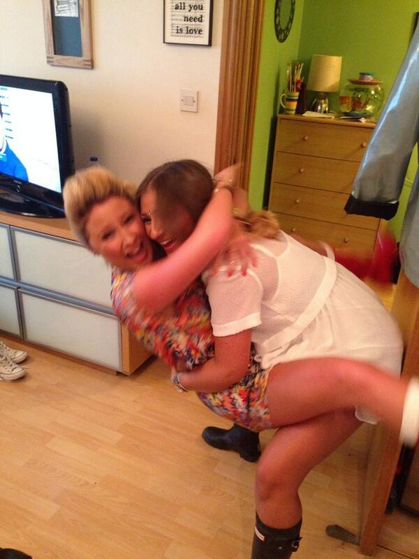 Wishing my beautiful bestie and soon to be roomie a happy birthday :) <a href="/GracieBanks/">Grace Banks</a> love you lots xxxx