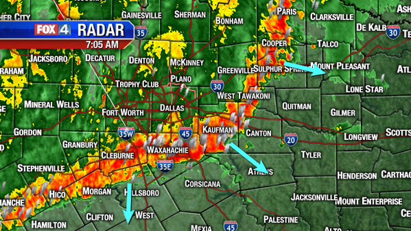 EvanAndrewsWX's tweet photo. 7:10am:line of storms w/40mph winds, hvy rain &amp; lightning moving SE at 50 mph. Rain BEHIND line will last through 9am http://t.co/Yi5SEmWOrS