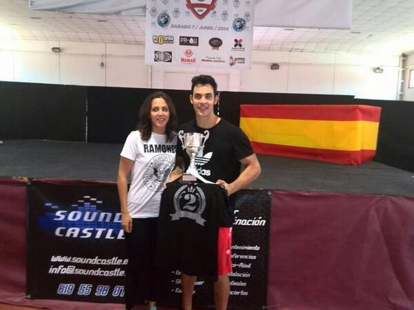 terewewi's tweet photo. Segundo Clasificado en #CFDay Granada, ¡qué gran final viendo crossfit del bueno! http://t.co/Mkra3Z52xK