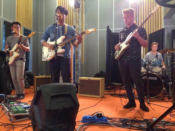 Tied Laces, live @ Radio Noord. Straks online! #cafemartinixl
