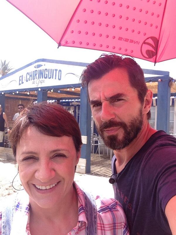 Santi_Millan's tweet photo. Preparados para hacer una conexión en directo desde Peñiscola en el programa de Ana Rosa @chiringuitot5 http://t.co/LW62rl6HBF