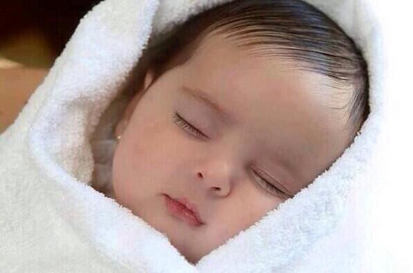 mohmad_alnoms's tweet photo. قال تعالى: {المالُ والبنون زينة الحياةِ الدنيا}
ربي: ارزق كل عقيم بسمة أطفال يملئون بها بيتهم . http://t.co/16zicZ4k9m