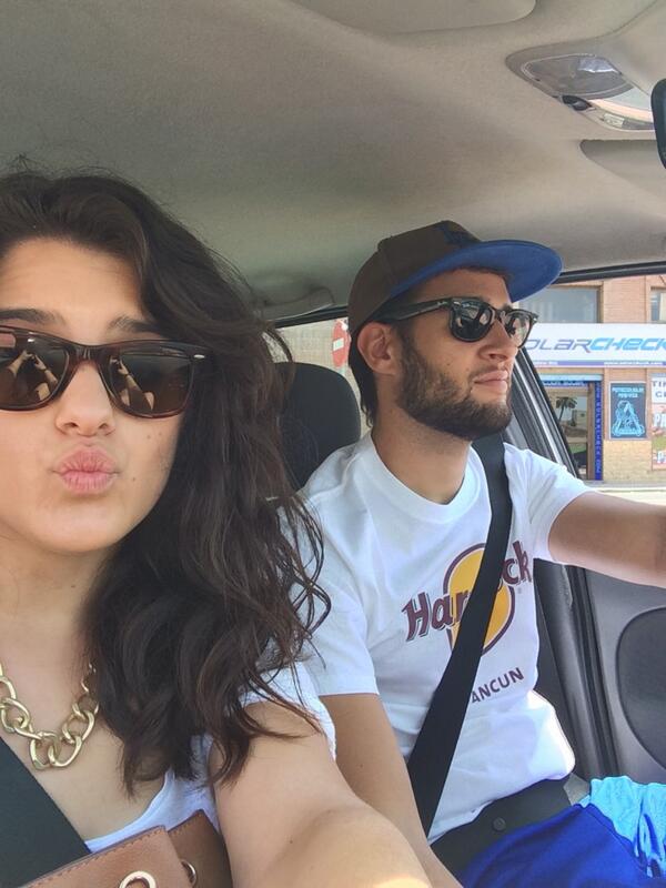 Lorelain6's tweet photo. De improvisación va el lunes. #Playeobueno @Marcosulele http://t.co/zmlibJhJrz