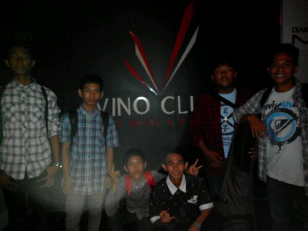 ETranatha's tweet photo. Last Performs \m/ :D http://t.co/jtlZbnKU75