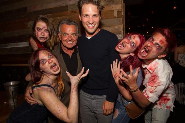 TheLivingDeb's tweet photo. #zombienation we are looking for #zombie #extras for the #NOTLD movie! Interested? Tweet us! #zombiesquad #filmmaking http://t.co/1ZMe48iXgX