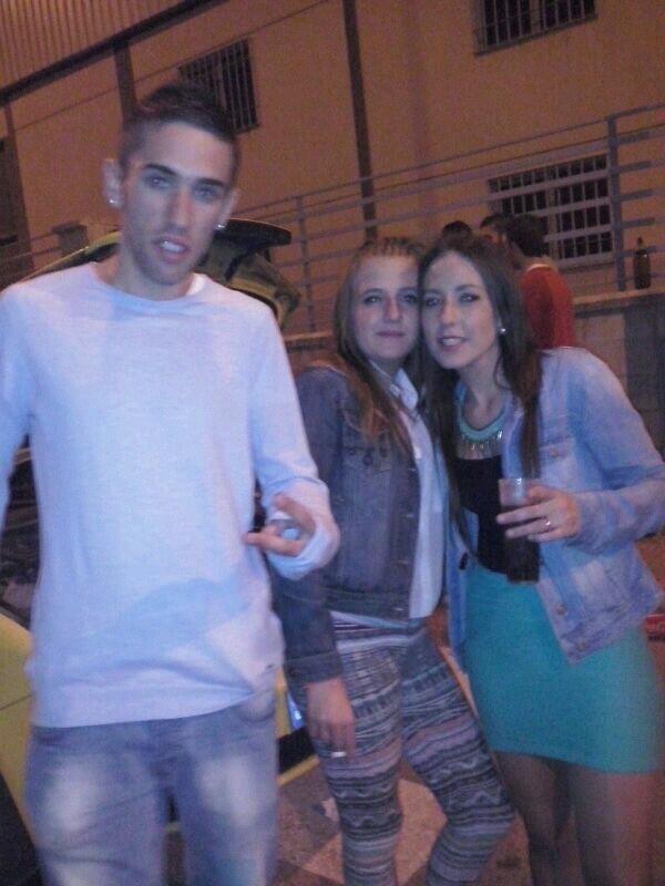 _lamastarde's tweet photo. Lo mejorciiitoooo! :) @ElEngaConElROYO @Martaasiono http://t.co/ujinLgCTqO