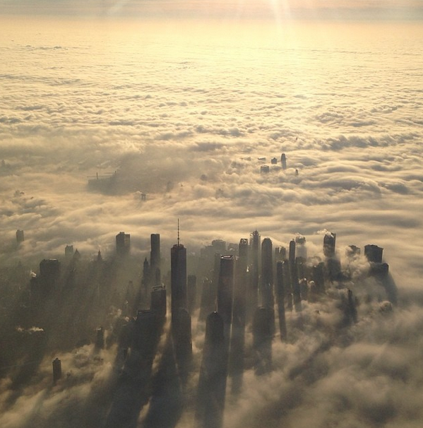 tokenovax's tweet photo. An awesome foggy picture of our beautiful Manhattan! #NewYorkCity #NYC http://t.co/zQmkIBvPRI