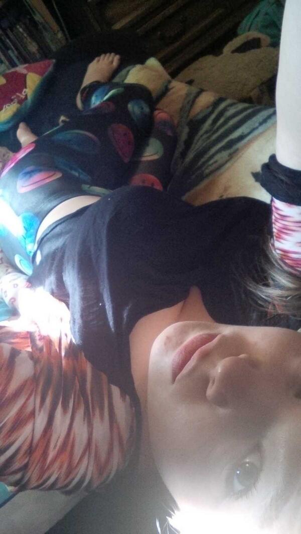 LILGIRAFFEE's tweet photo. You turn me on, you set me free. http://t.co/h8DYfTUDVU