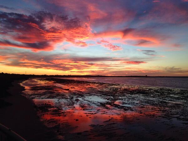 vanessa_conn's tweet photo. Port Hedland #beaut http://t.co/cLkLvWJjbB